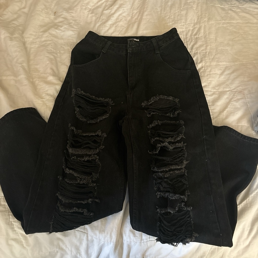 Black Baggy distressed mom jeans